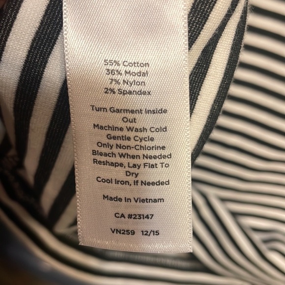 TALBOTS‎ Black & White Striped Tank w Gold Zipper - Picture 11 of 11